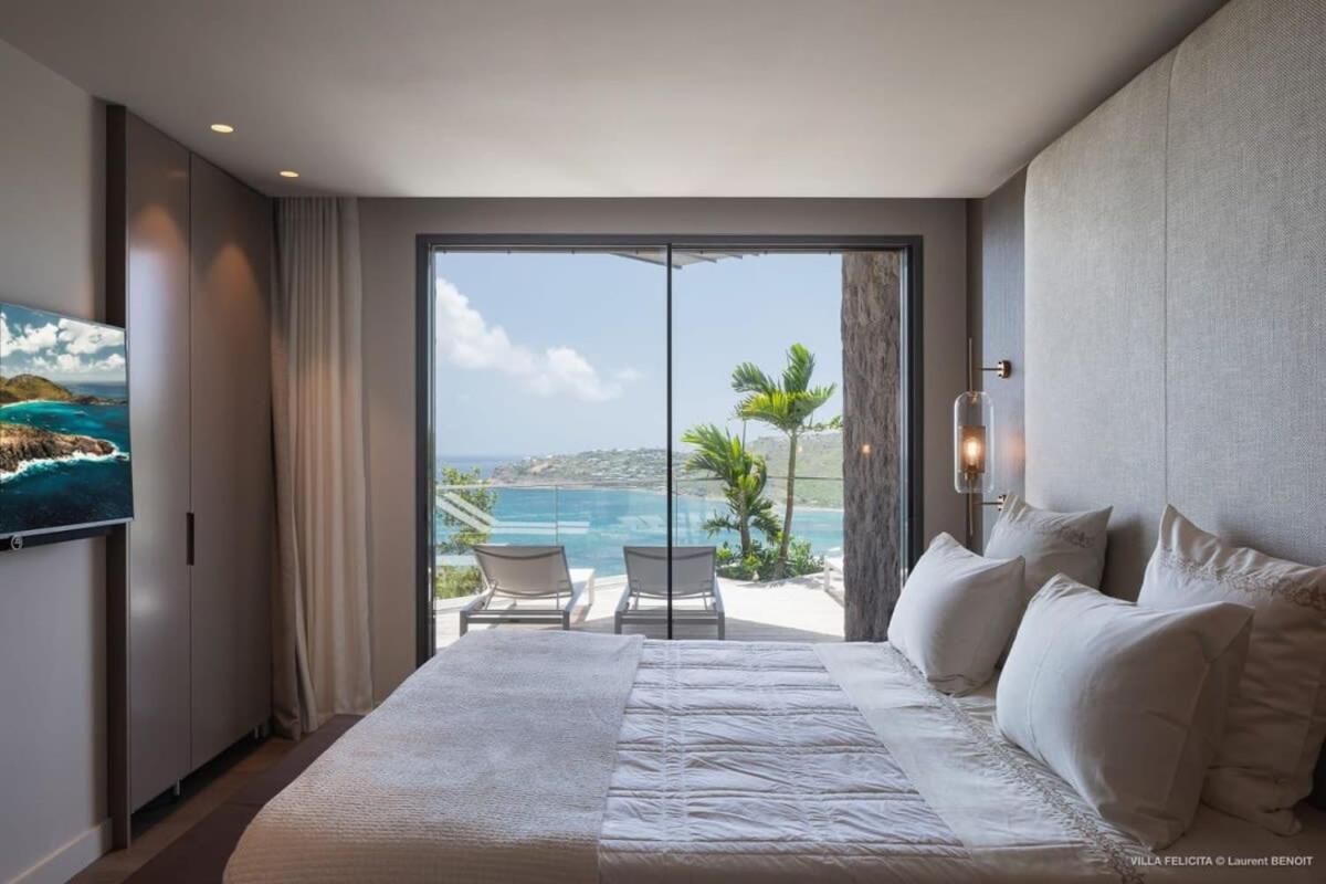 On A Hill Side Villa With Superb Amenities St. Barthelemy Eksteriør billede